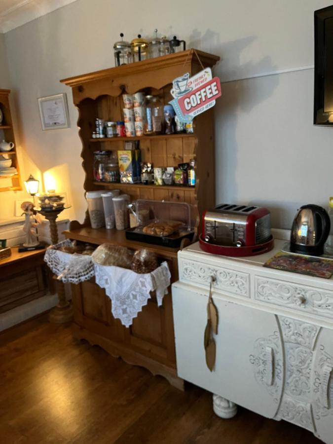 Southend Airport Bed & Breakfast Rochford Eksteriør billede