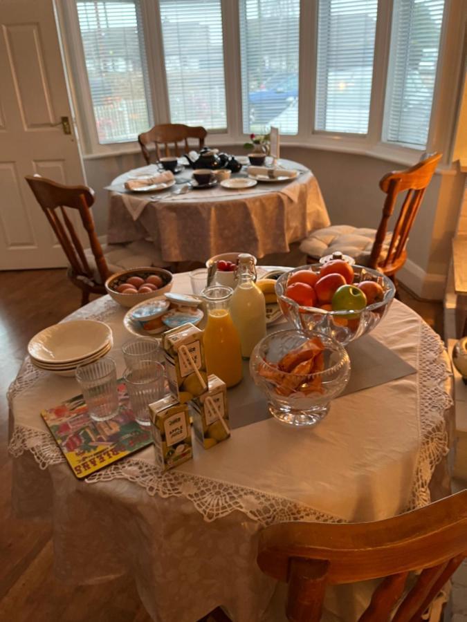Southend Airport Bed & Breakfast Rochford Eksteriør billede