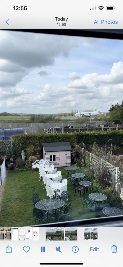 Southend Airport Bed & Breakfast Rochford Eksteriør billede