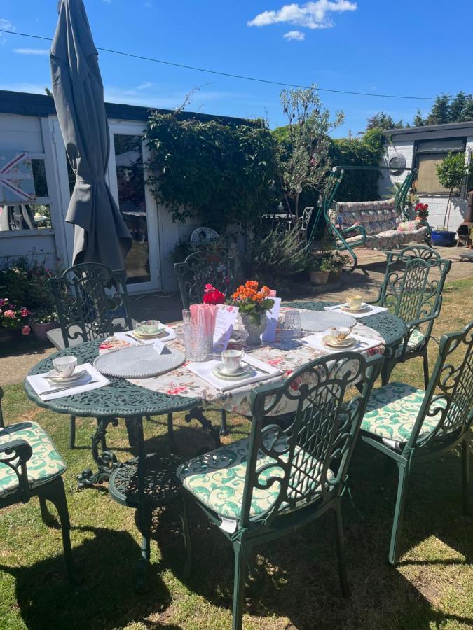Southend Airport Bed & Breakfast Rochford Eksteriør billede