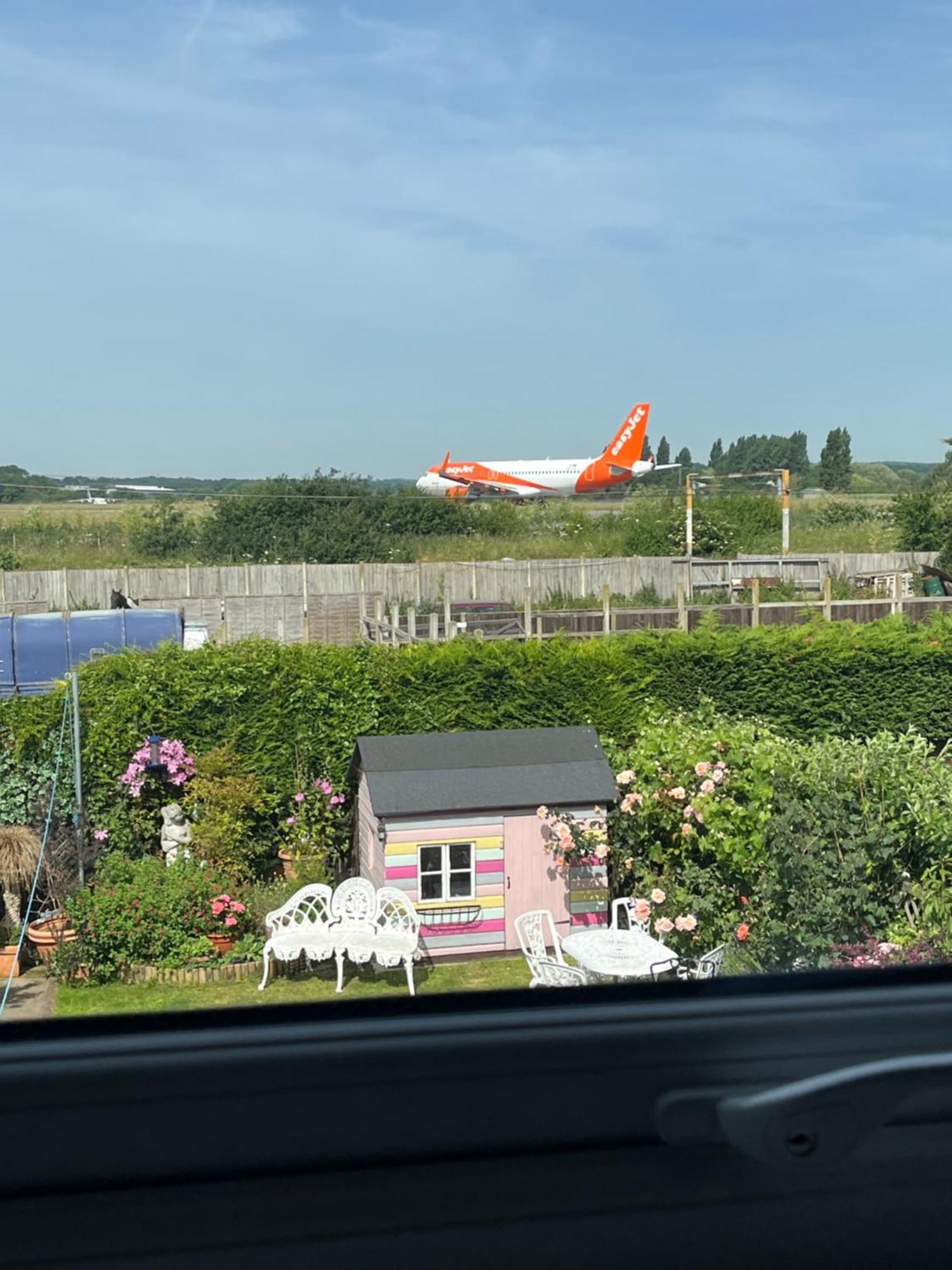 Southend Airport Bed & Breakfast Rochford Eksteriør billede