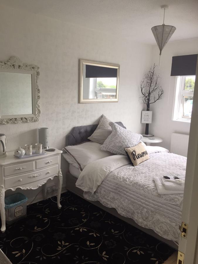 Southend Airport Bed & Breakfast Rochford Eksteriør billede